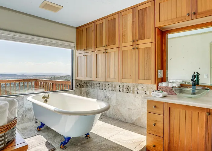 Sunroom + Sauna! Mtn-view Prescott Valley