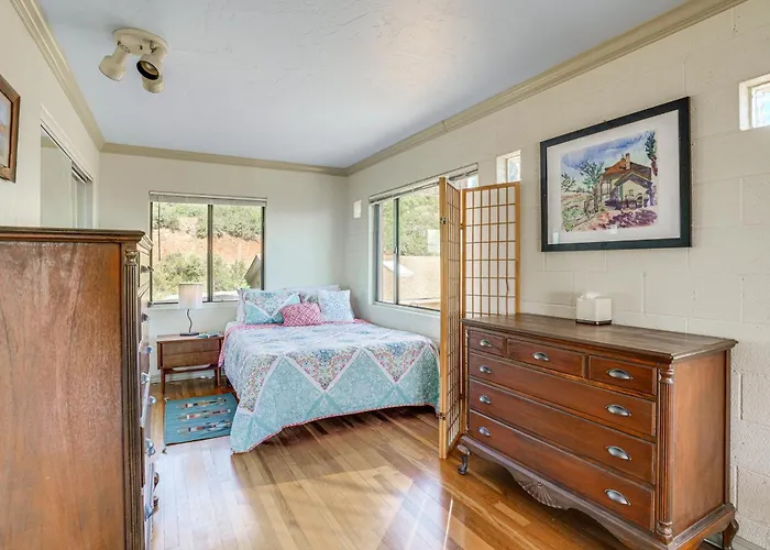 Holiday home Sunroom + Sauna! Mtn-view *