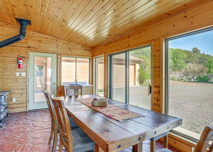 Sunroom + Sauna! Mtn-view