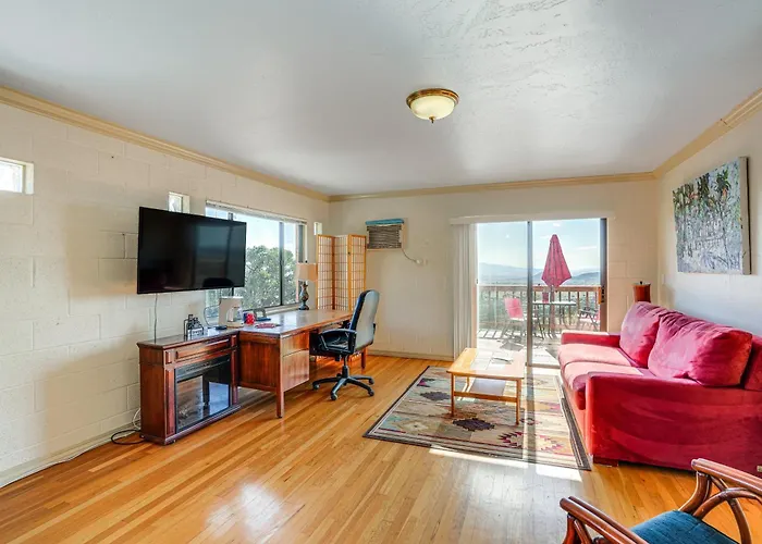 Sunroom + Sauna! Mtn-view *