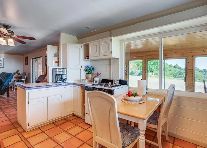 Sunroom + Sauna! Mtn-view * Prescott Valley