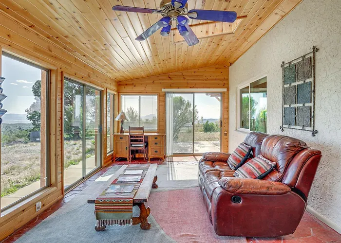 Sunroom + Sauna! Mtn-view Prescott Valley
